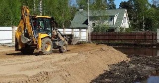 Отсыпка грунта Камень-на-Оби, цена от 211 руб.